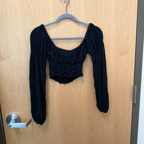 Urban Outfitters ruched black peasant crop top long sleeve S - Picture 4 of 4